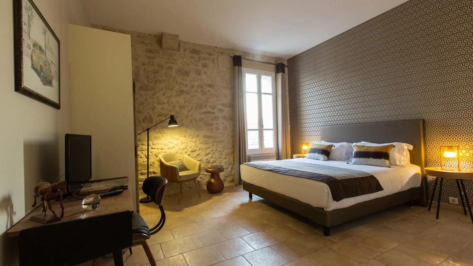 La Cour Des Sens Bed & Breakfast Lagnes 3*,  France