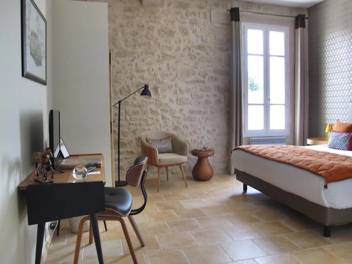 La Cour Des Sens Bed & Breakfast Lagnes