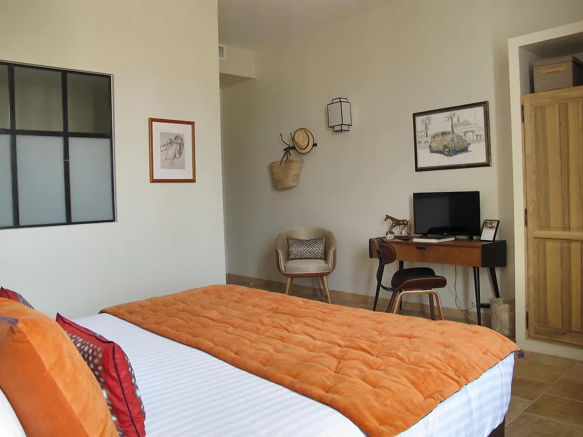 La Cour Des Sens Bed & Breakfast Lagnes