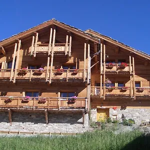 Bed & Breakfast Chalet Le Pot De Miel